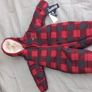 *NWT* Osh Kosh snow suit